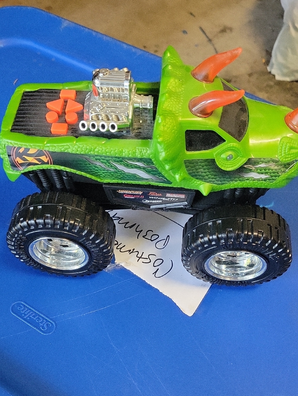 Road Rippers Triceratops Monster Truck - Picture 3 of 4